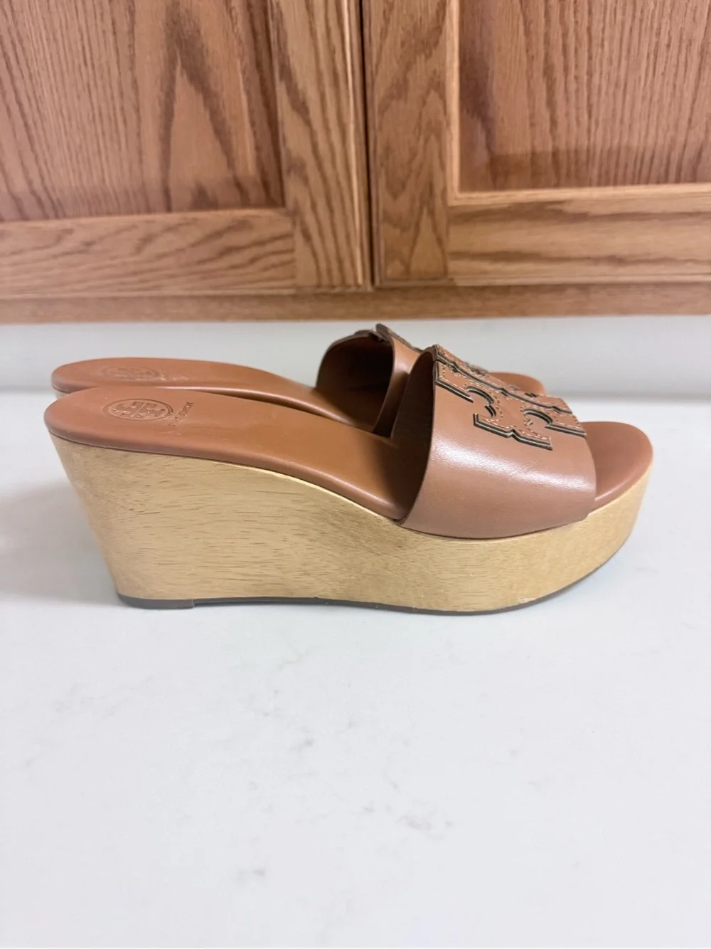 Tory Burch Cognac Leather Slide Platform Sandals with Logo Cutout